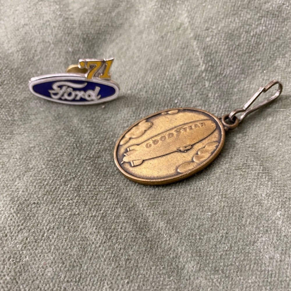 Ford 71 hat pin Goodyear tire and rubber co keychain 1985. #12